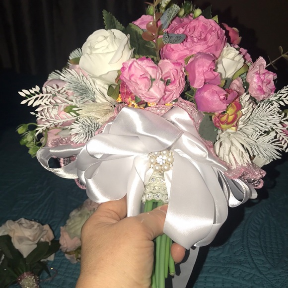 7pc bridal bouquet set with unity candle - Picture 8 of 8